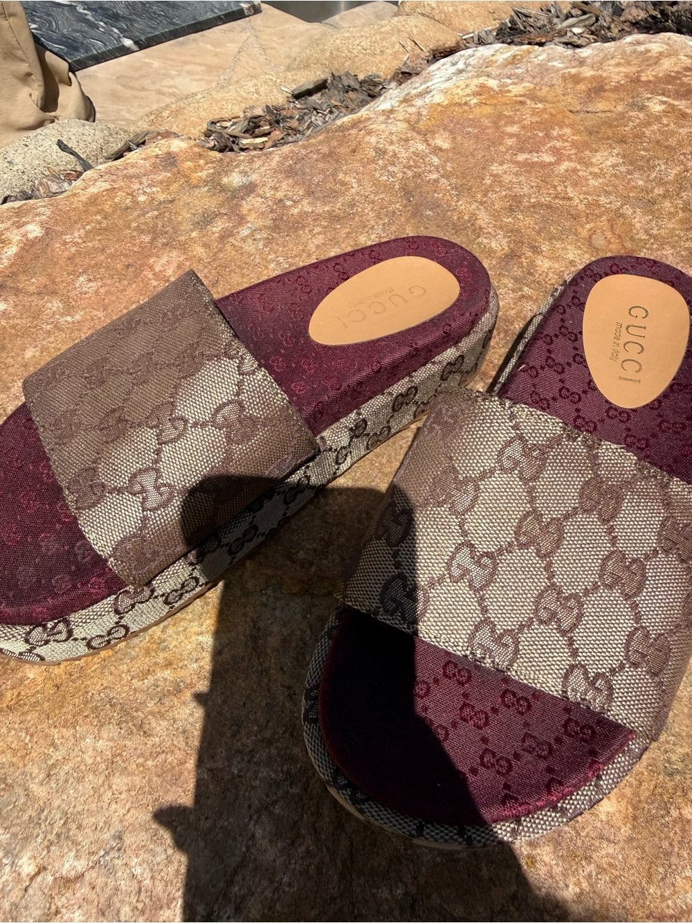 Vintage epic GUCCI unisex GG Monogram Slide Sandals with Burgundy Insole - Picture 9 of 11